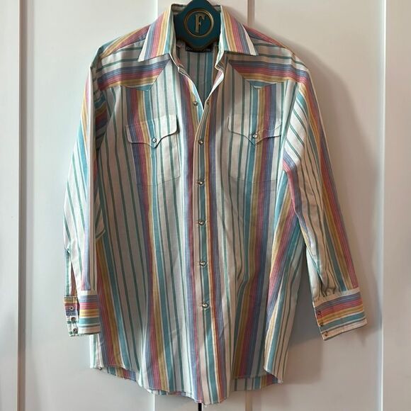 Vintage Ranch and Town Western Button Down - 17 - Picture 1 of 5
